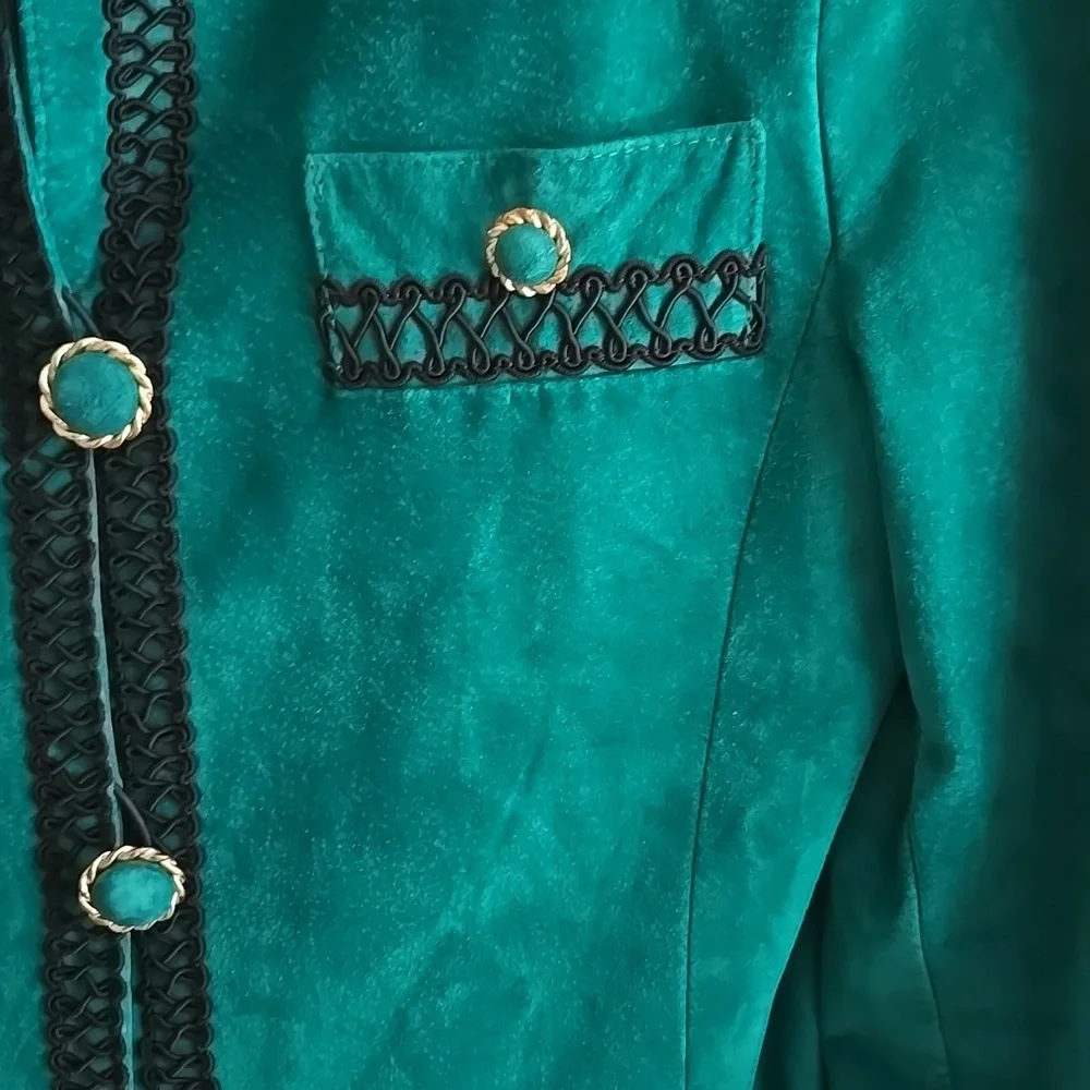 ⭐️ Host Pick ⭐️Danier Leather | Suede Green Belted Skirt Set - Picture 6 of 14
